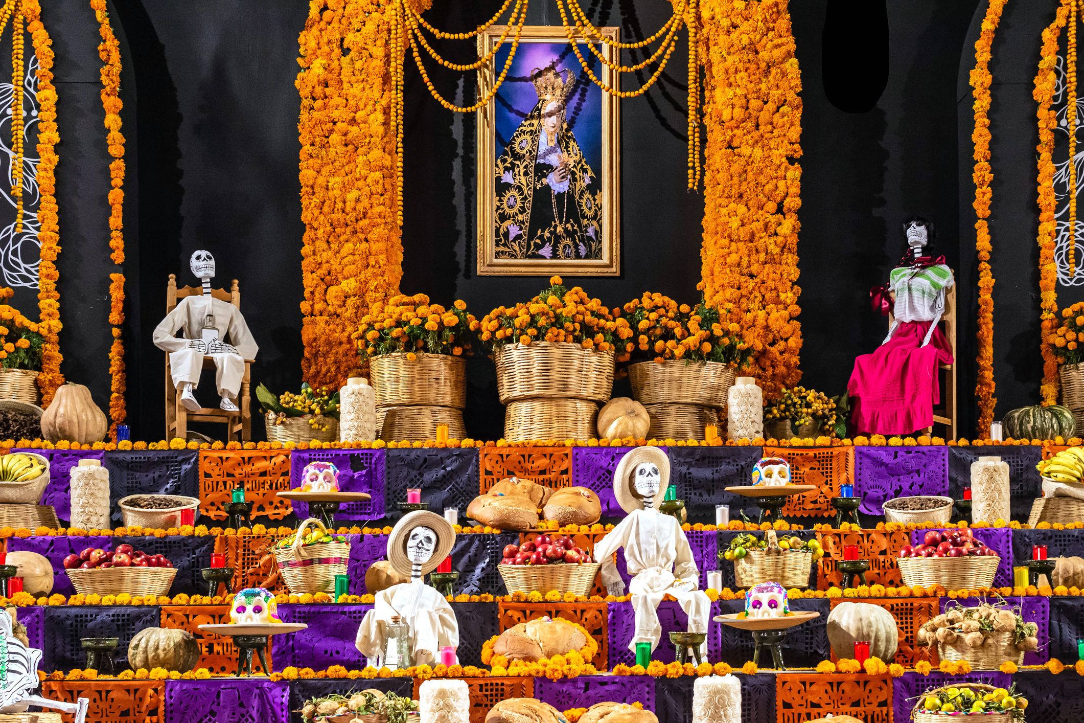 Celebrating Day of the Dead: Incorporating Indian Floral Traditions